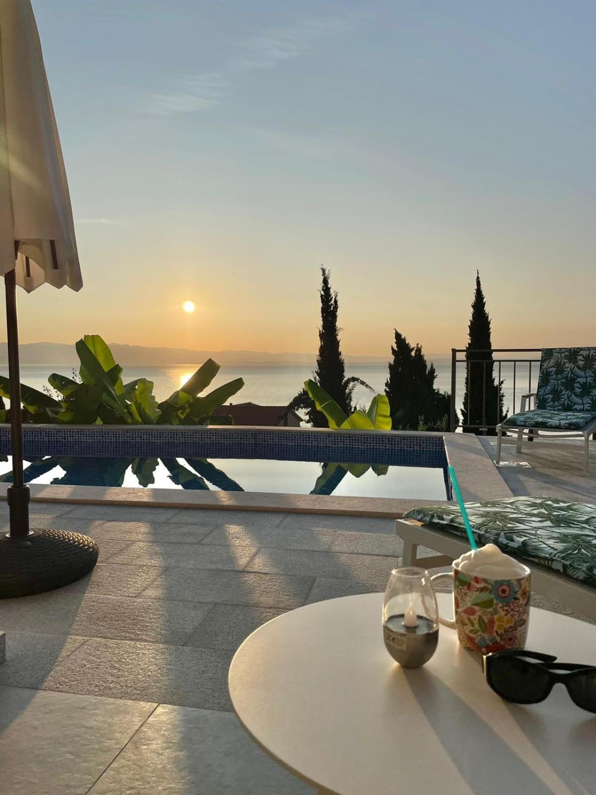Villa Nikolla ลอฟราน ภายนอก รูปภาพ