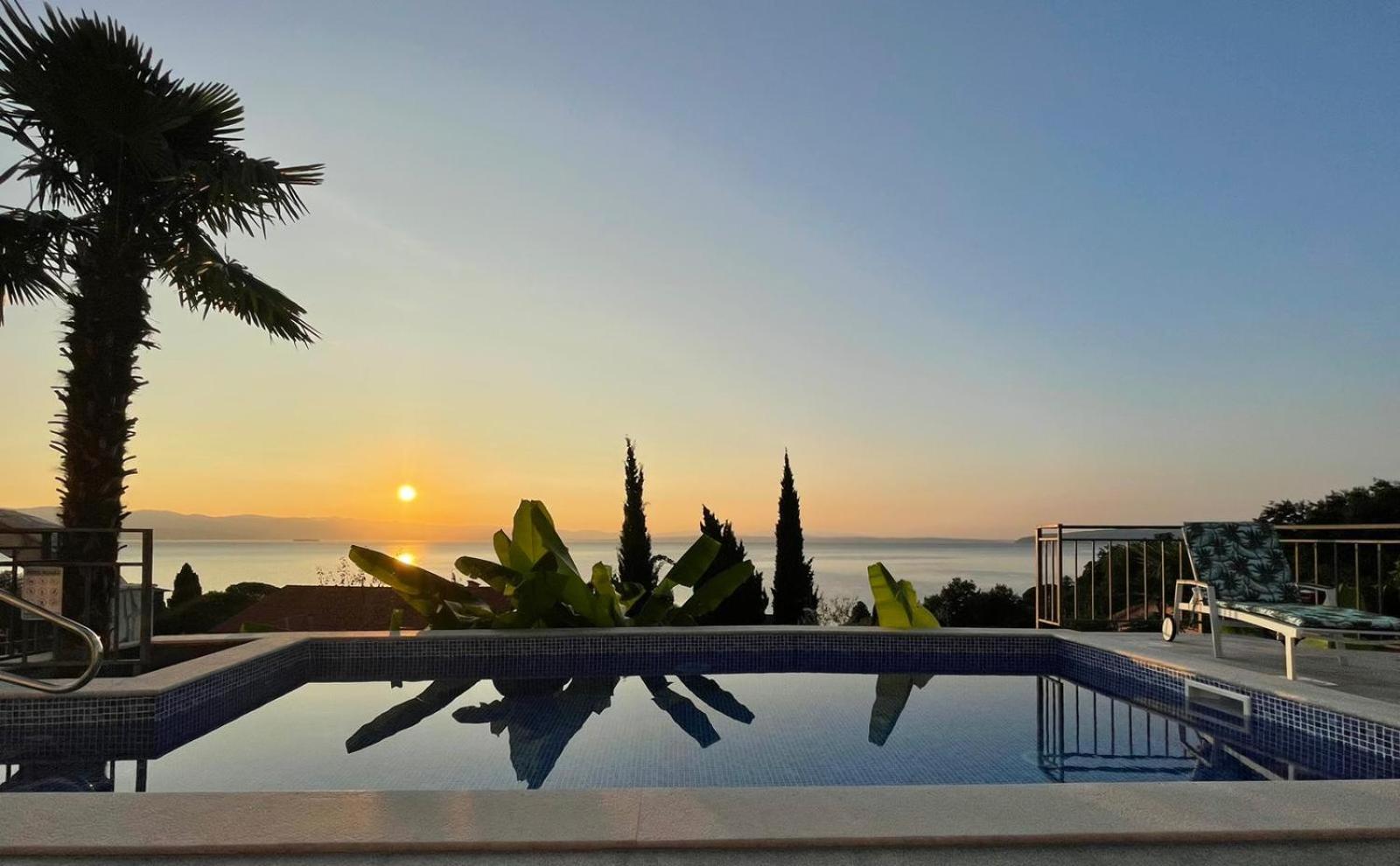 Villa Nikolla ลอฟราน ภายนอก รูปภาพ